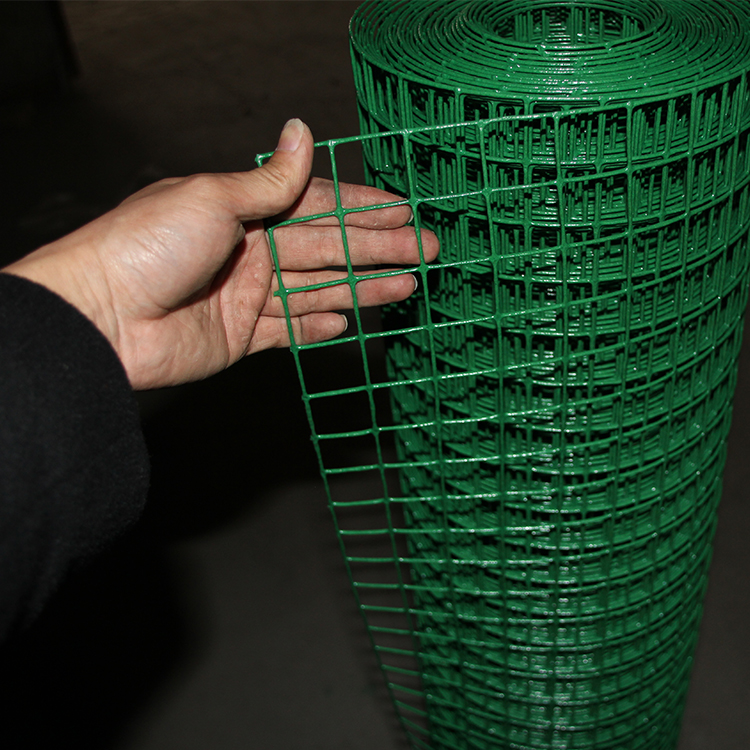 5/8'' hole size welded wire mesh 3'x100' roll