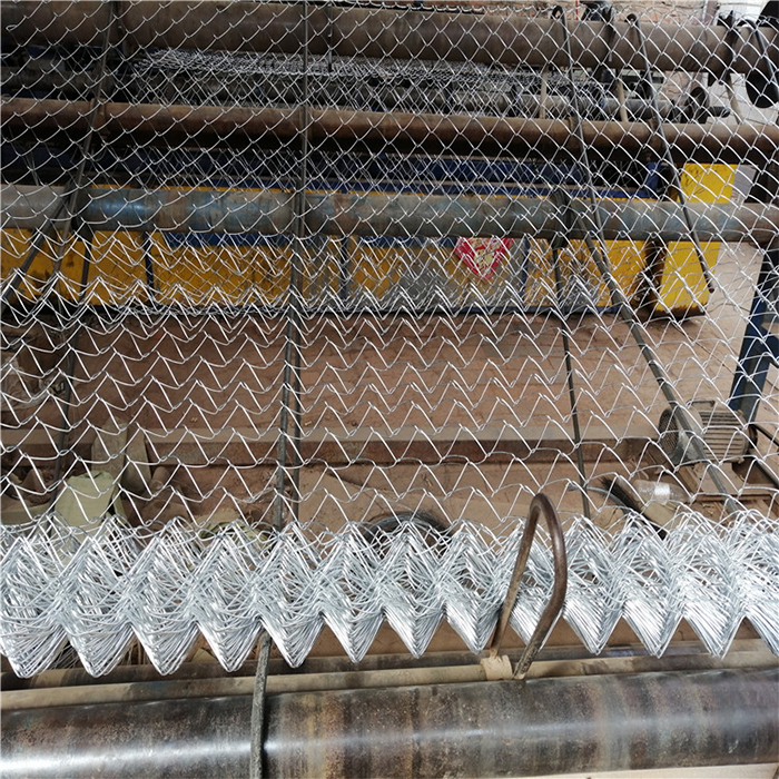 High security diamond shape chain link fence