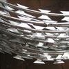 Hot dipped galvanized sharp razor barbed wire fence/ BTO22 type concertina wire for protection